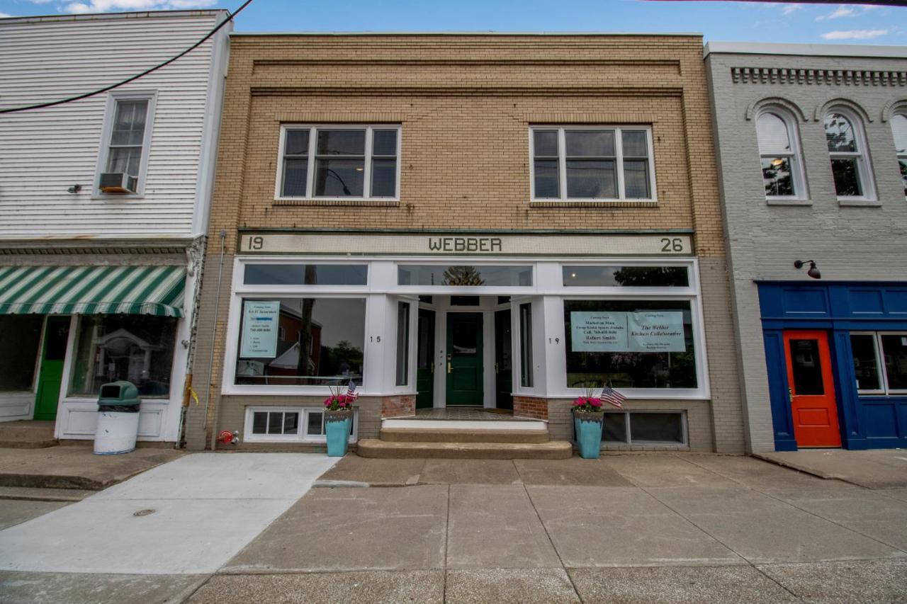 Webber Hotel Lyndonville Екстериор снимка